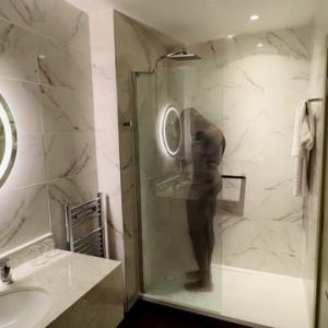 Sexy British wife loves her bbc