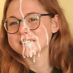 rebeccaslut13.jpg