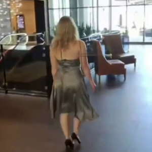 Pretty white blonde in dress came to the hotel room for bbc